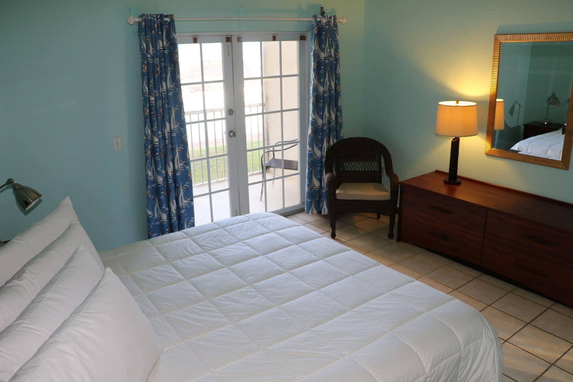 מרתון Yellowtail Inn מראה חיצוני תמונה